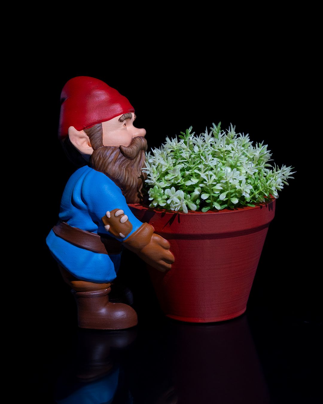 Gardening Gnome - Pebbles