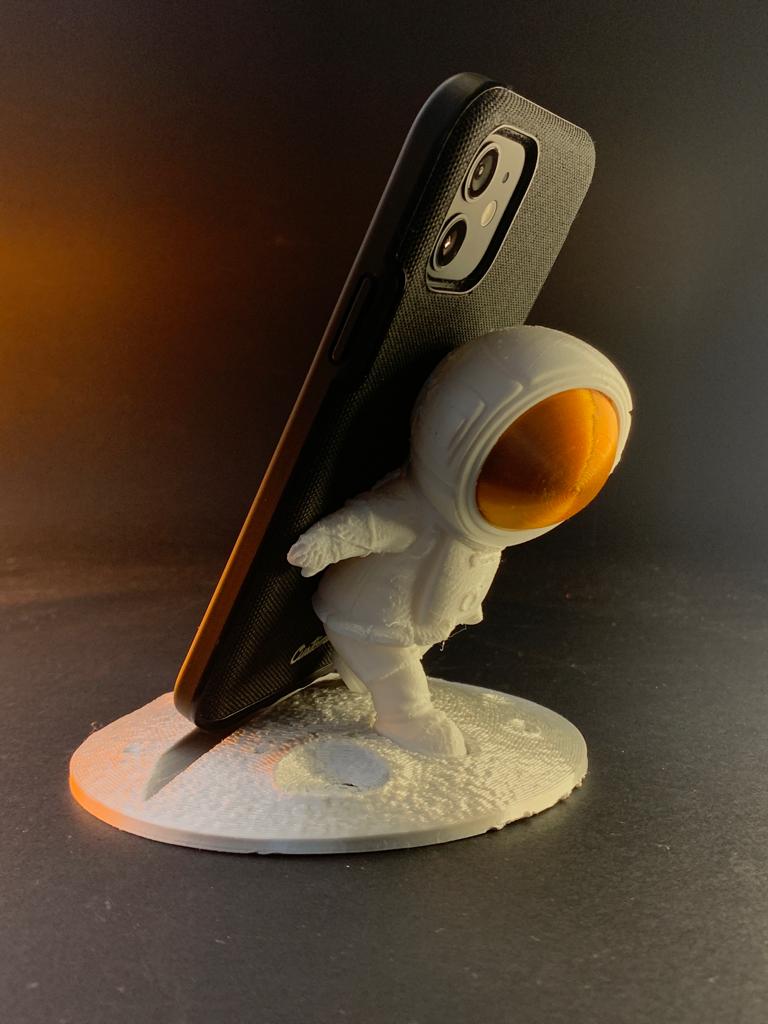 Astronaut Phone Holder