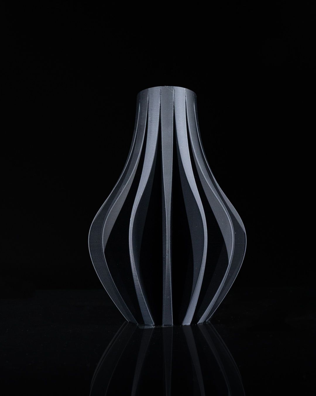 Zolara Vase